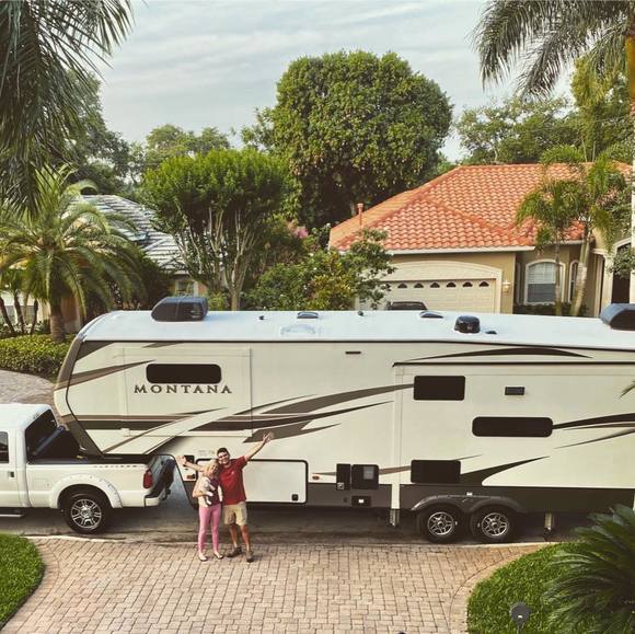 Meet your Posher, Sara - Picture 1 of 1